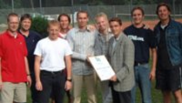 Tennisclub Schwarz-Weiss Steterburg geehrt
