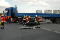 Gefahrgutunfall im Beddinger Hafen